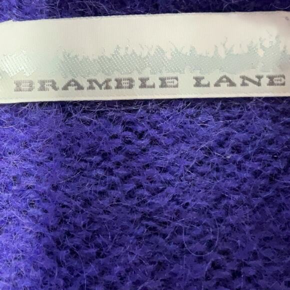 Vintage Bramble Lane Mohair Hong Kong Purple Deep V Neck Cardigan M - Picture 9 of 9